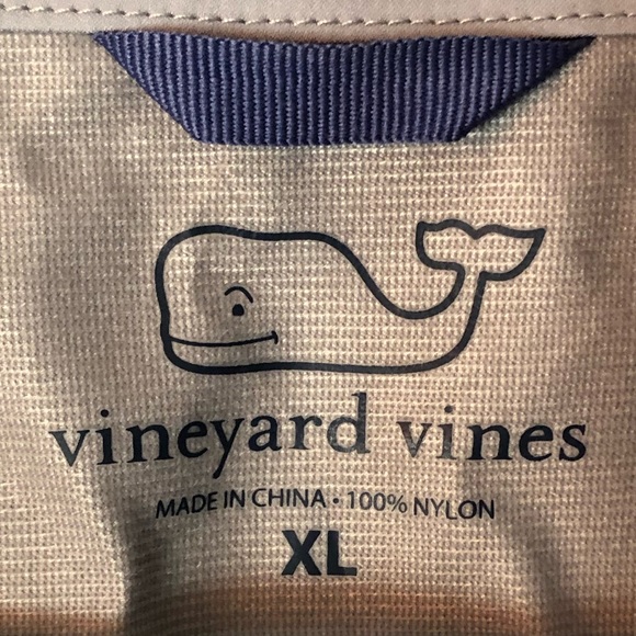 Vineyard vines athletic vest - Picture 3 of 3